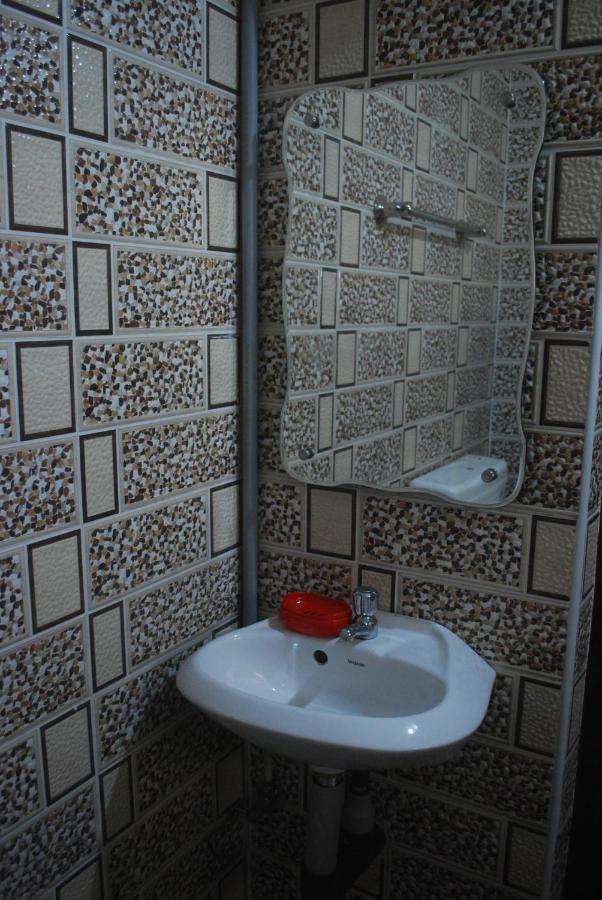קניאקומרי Hotel Jebasakthy מראה חיצוני תמונה