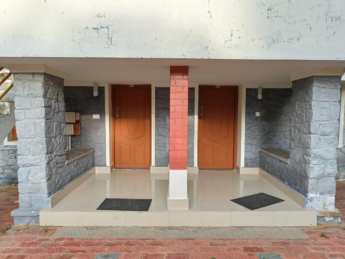 קניאקומרי Hotel Jebasakthy מראה חיצוני תמונה