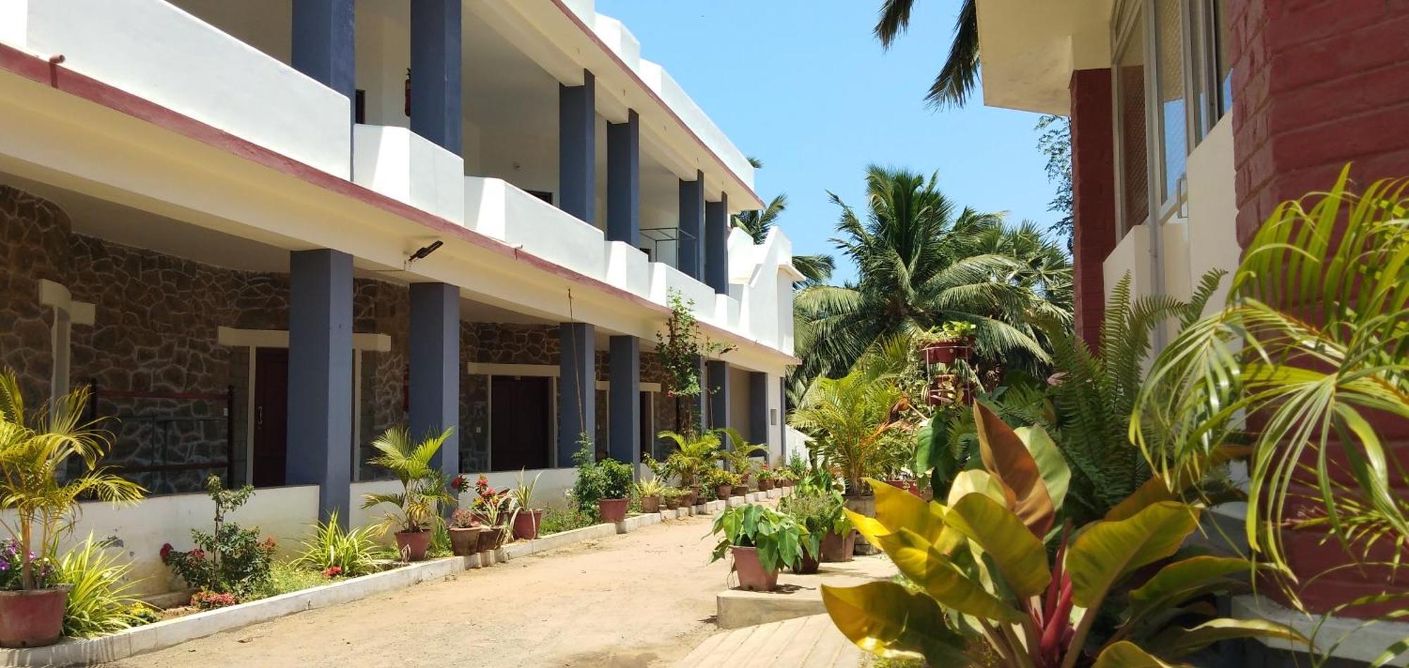קניאקומרי Hotel Jebasakthy מראה חיצוני תמונה