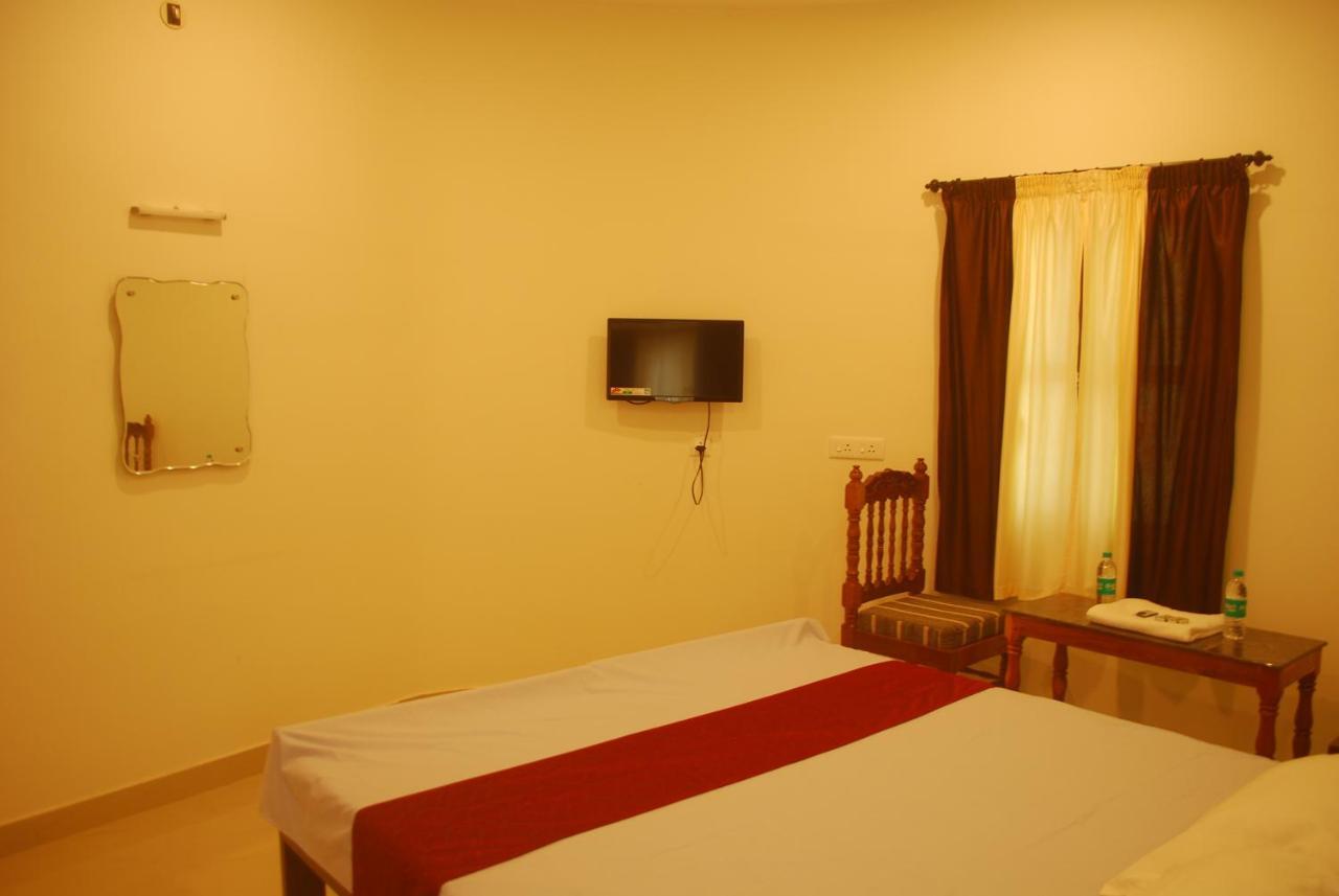 קניאקומרי Hotel Jebasakthy מראה חיצוני תמונה