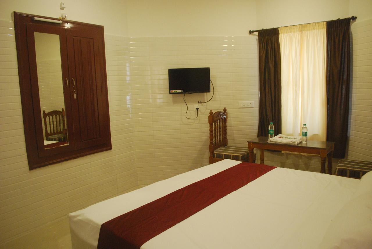 קניאקומרי Hotel Jebasakthy מראה חיצוני תמונה