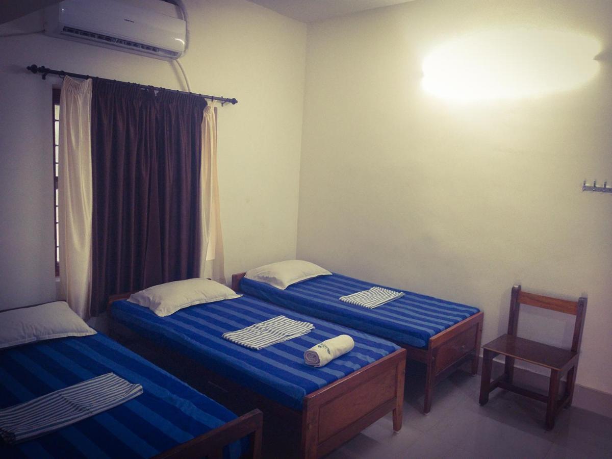 קניאקומרי Hotel Jebasakthy מראה חיצוני תמונה